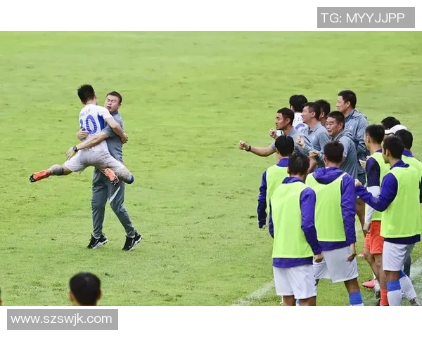 成都足球队实力揭秘：从战术到球员全面剖析足球巨献